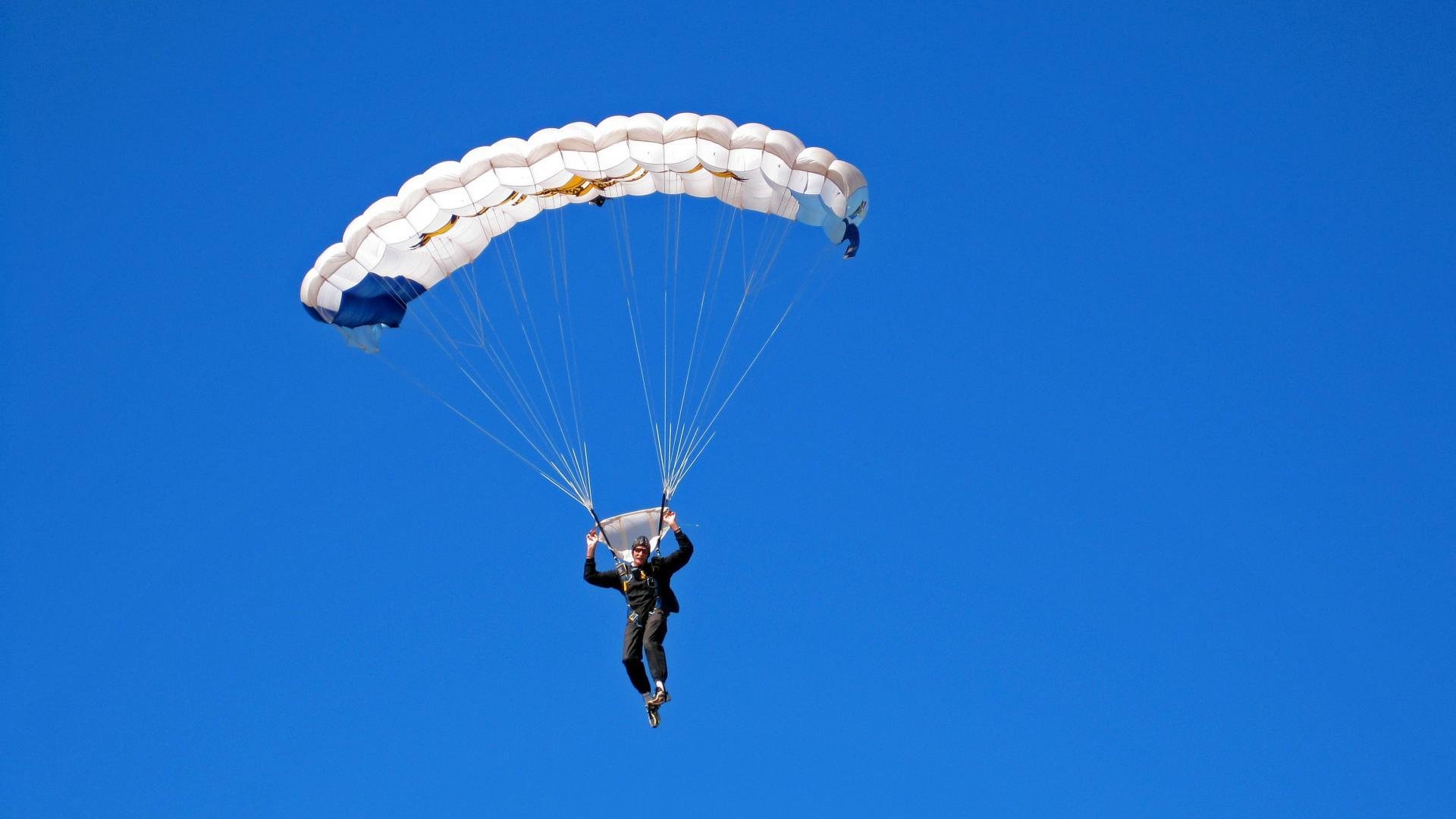 APP下载 LY Sports-中国足球联赛球迷互动体验升级，中国足球队官网商城